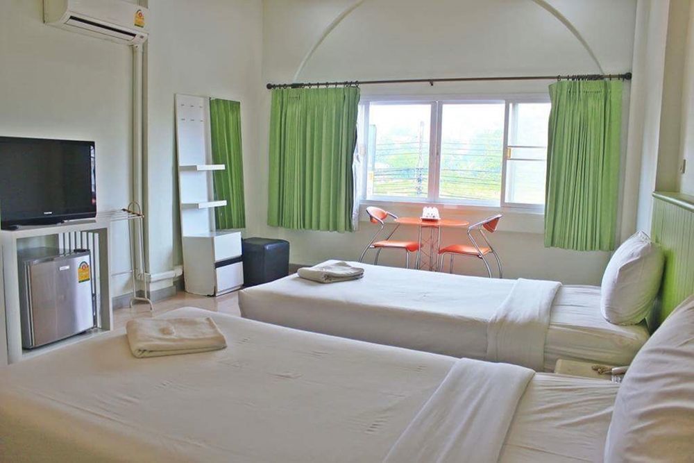Nine Inn @ Town Phuket Buitenkant foto